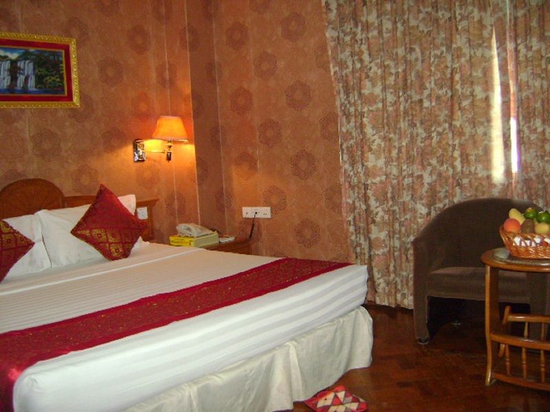 Excel Treasure Hotel Yangon Exterior foto