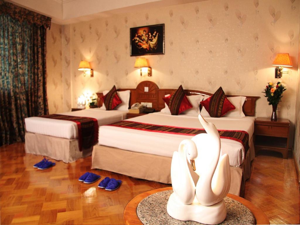 Excel Treasure Hotel Yangon Exterior foto